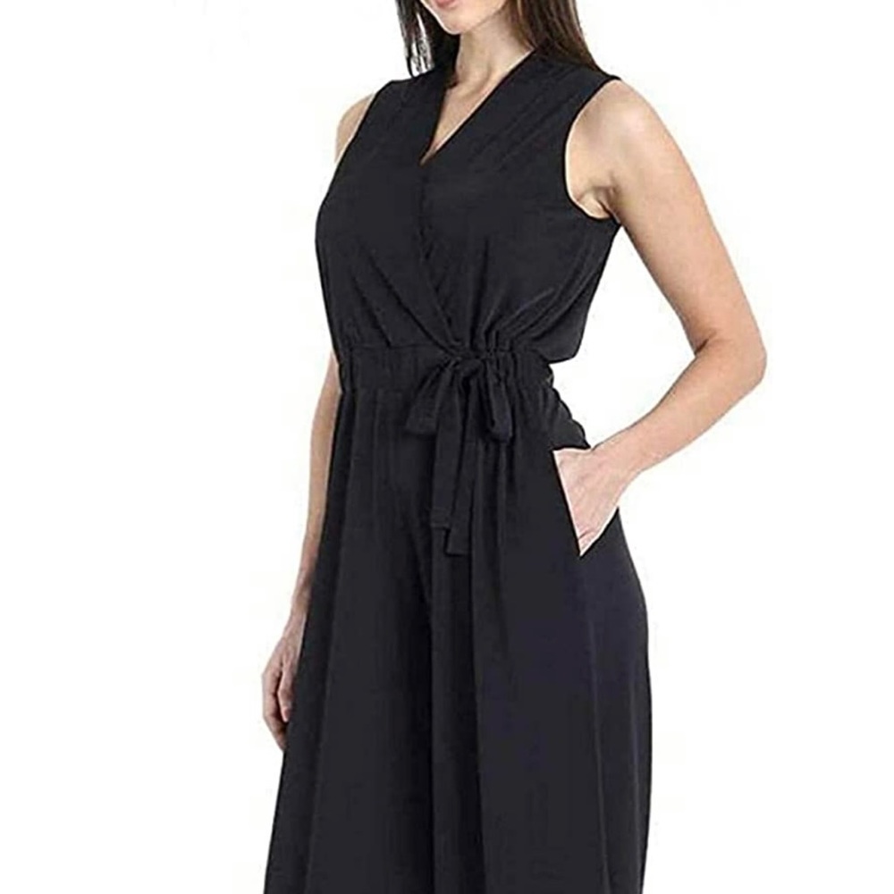 Sandra Darren Women’s belted cropped jumpsuit Size L